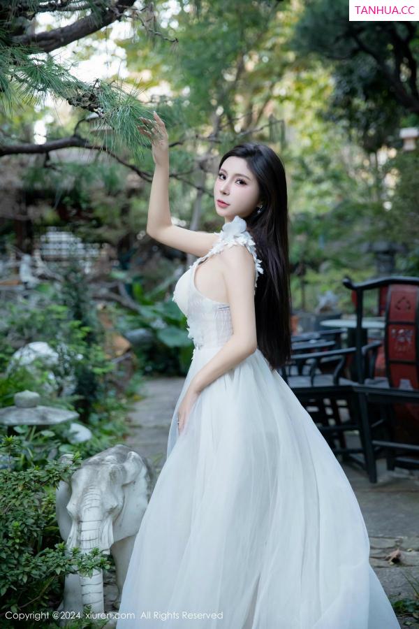 糖糖  [XiuRen]高清写真图 2024.12.05 No.9550 糖糖❤ 丝袜美腿第2张图片